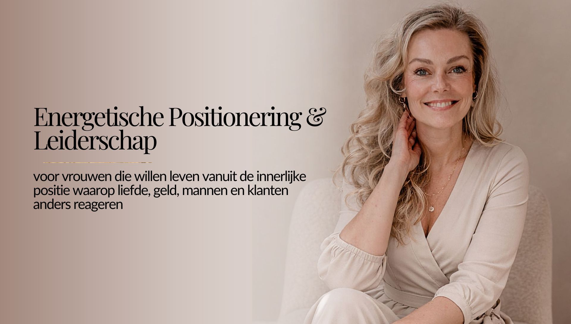 sterke vrouw die haar innerlijke standaard belichaamt waardoor haar relatie en succes anders reageren.